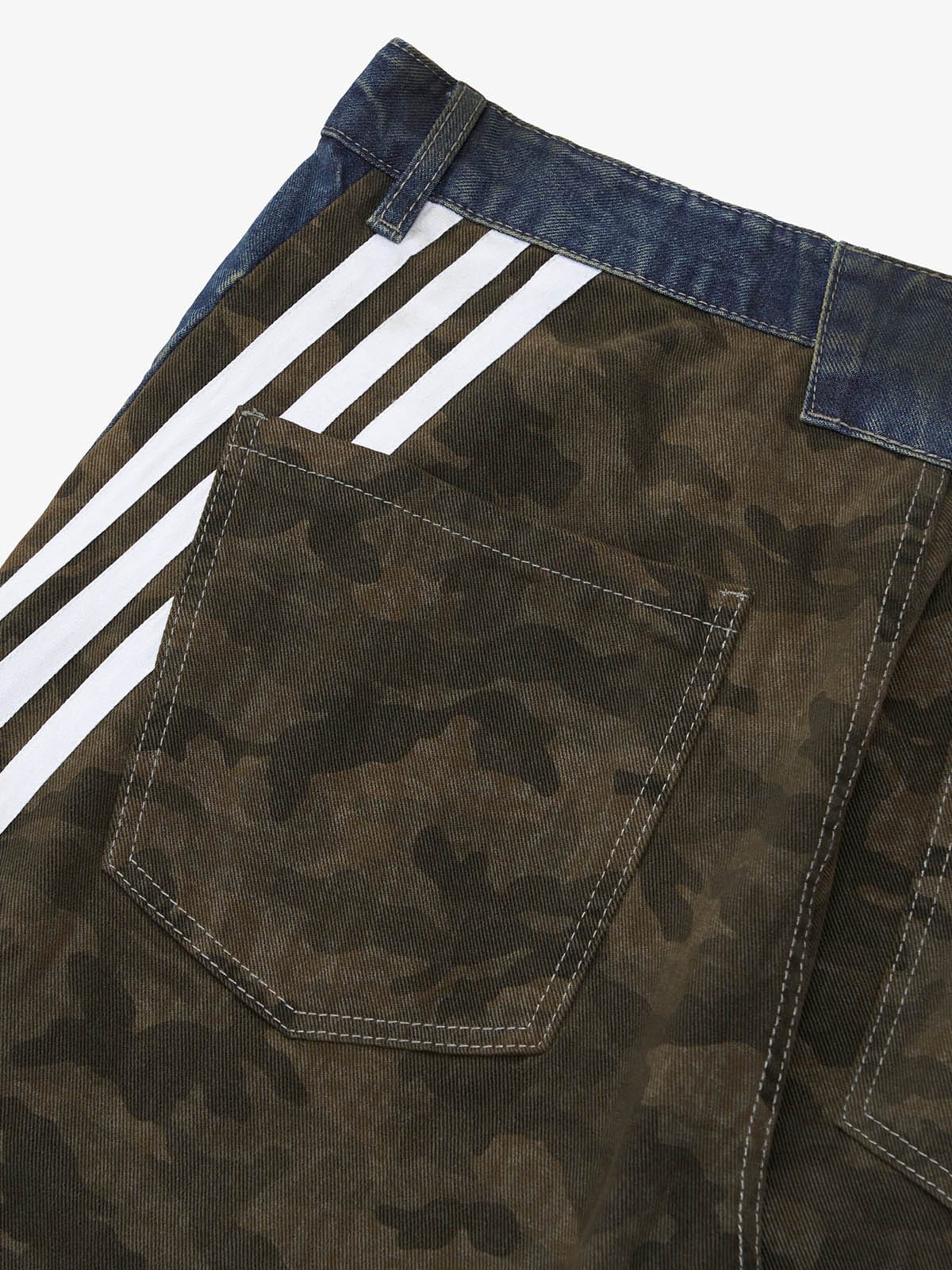Washed Stripe Patchwork Totem Print Baggy Jeans - Image 18