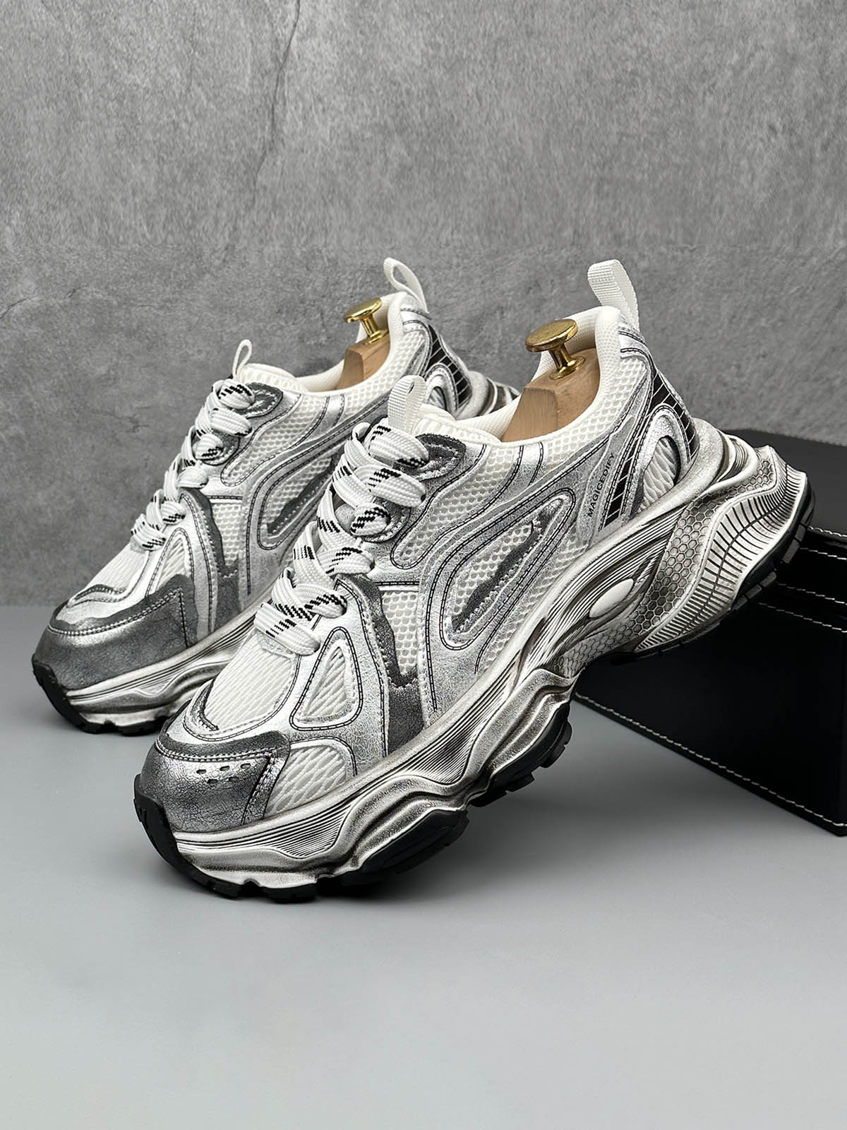 Chunky Sole Breathable Running Sneakers - Image 5