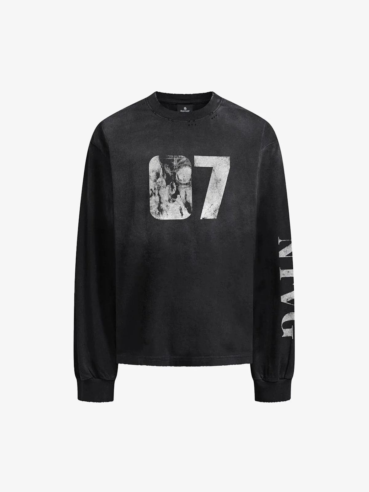 Distressed 07 Graphic Print Washed Long Sleeve T-Shirt