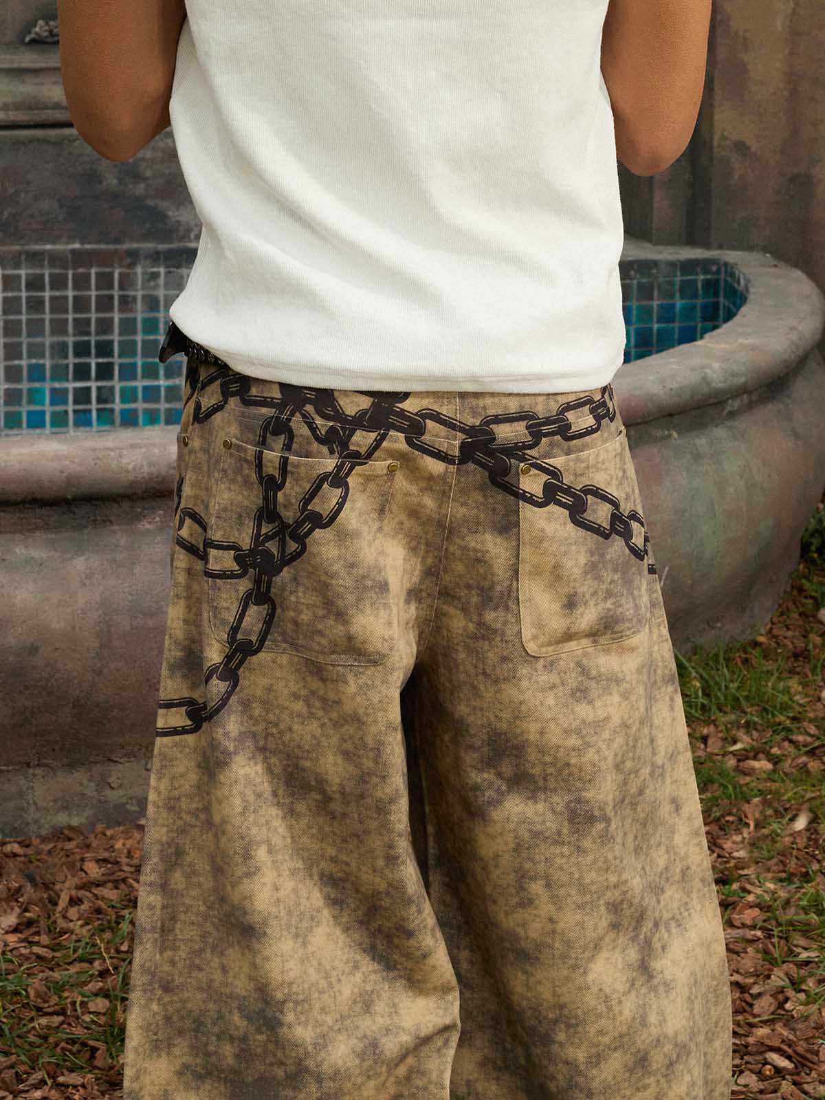 Distressed Chain And Key Print Baggy Pants - Image 15