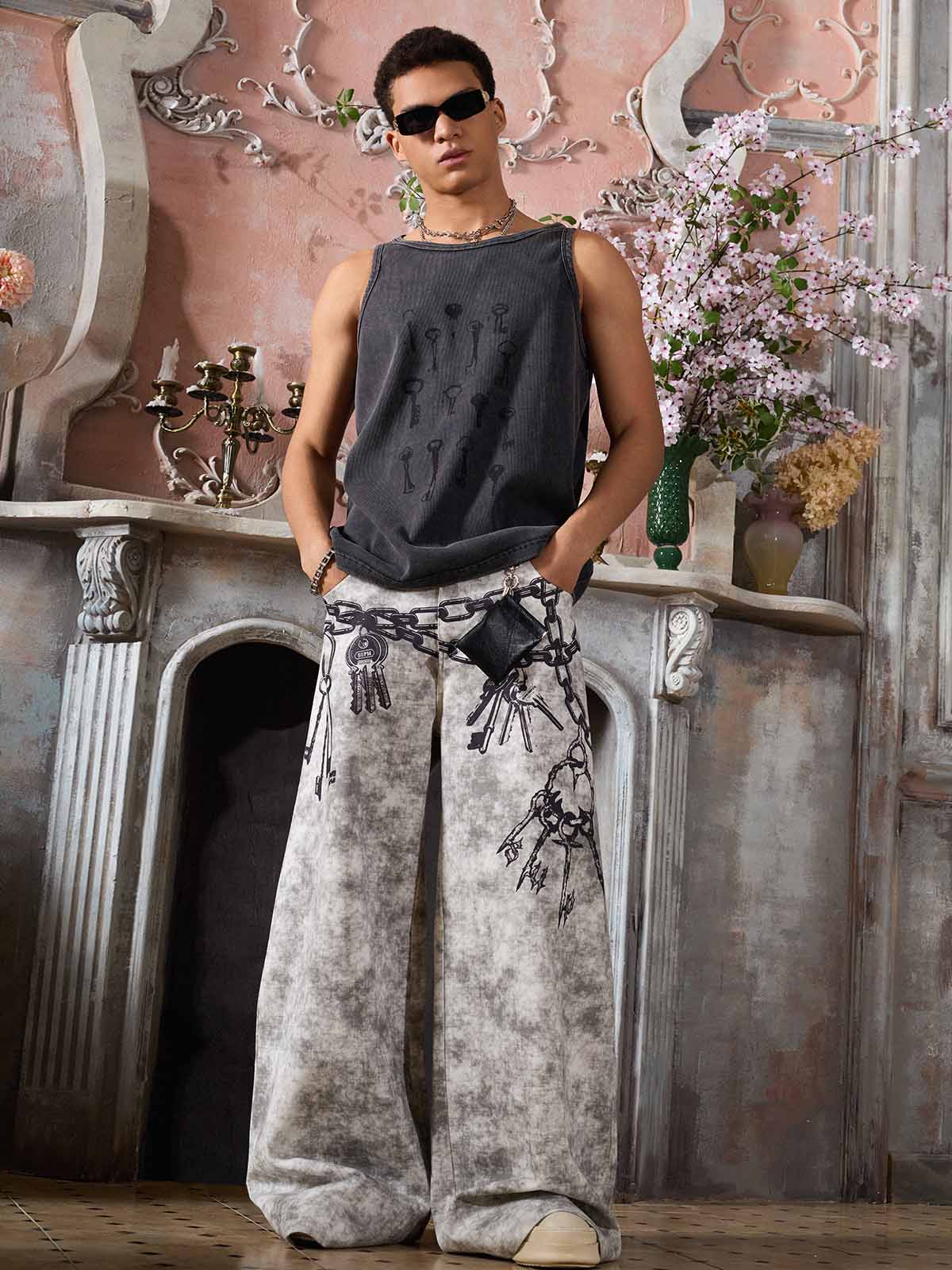 Distressed Chain And Key Print Baggy Pants - Image 17