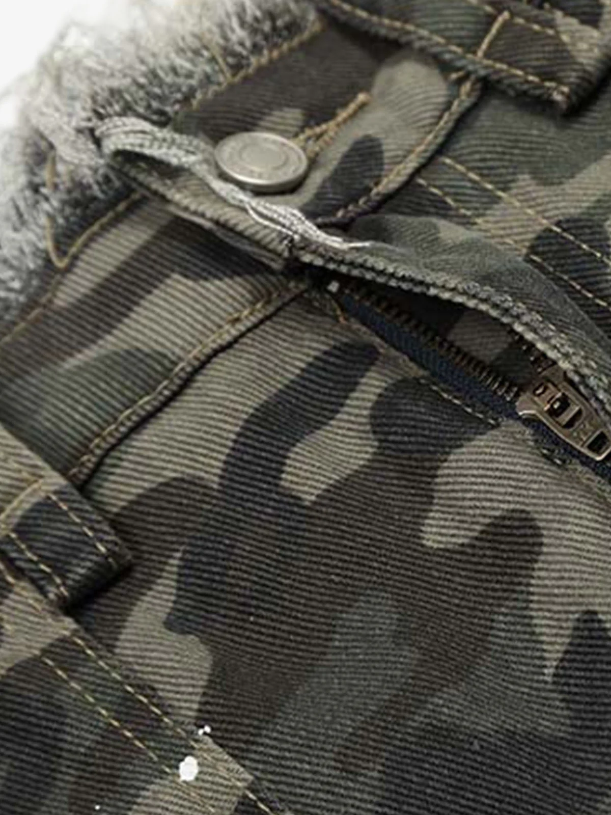 Distressed Frayed Camo Cargo Jorts - Image 6