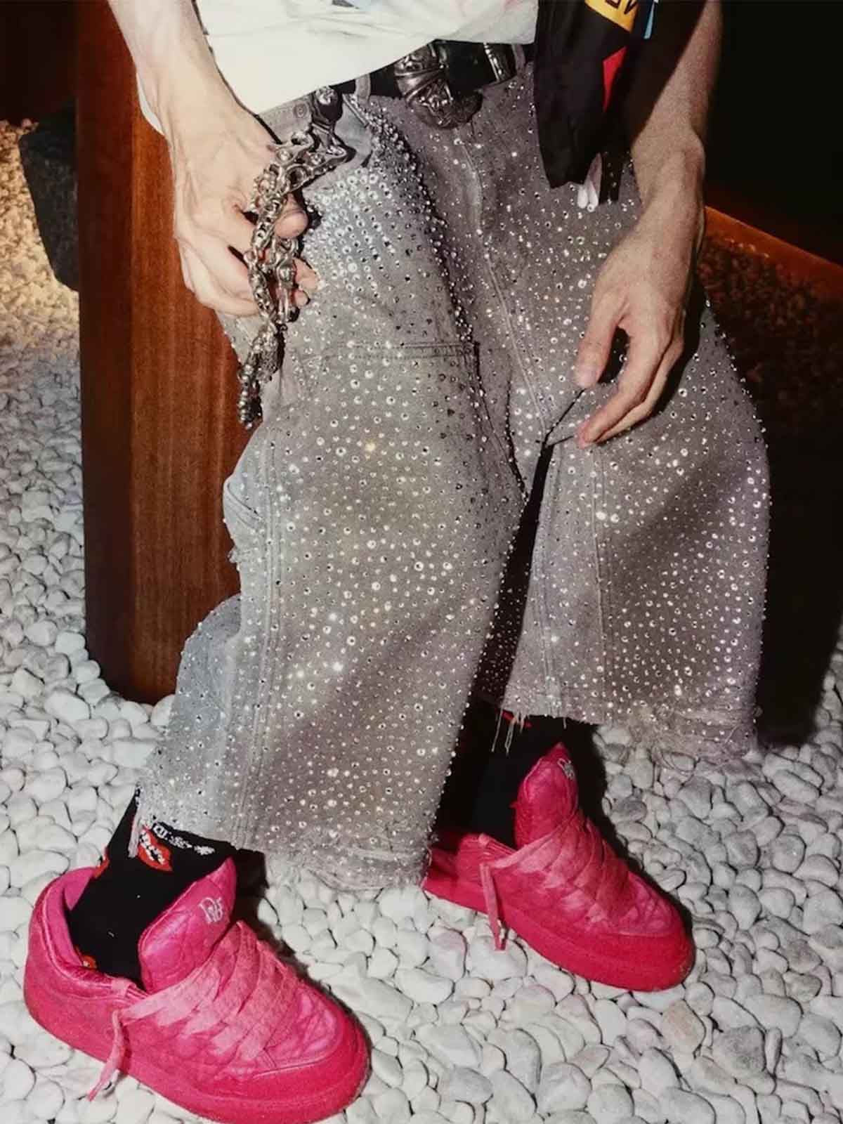 Gradient Rhinestone Embellished Denim Jorts - Image 7