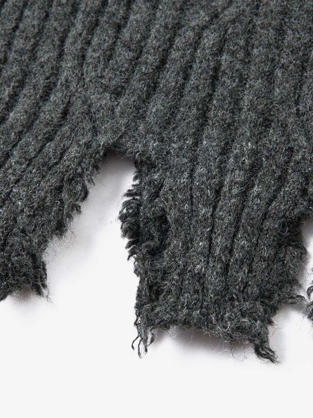 Knitted Distressed Diamond Pattern Raw Edge Sweater - Image 12