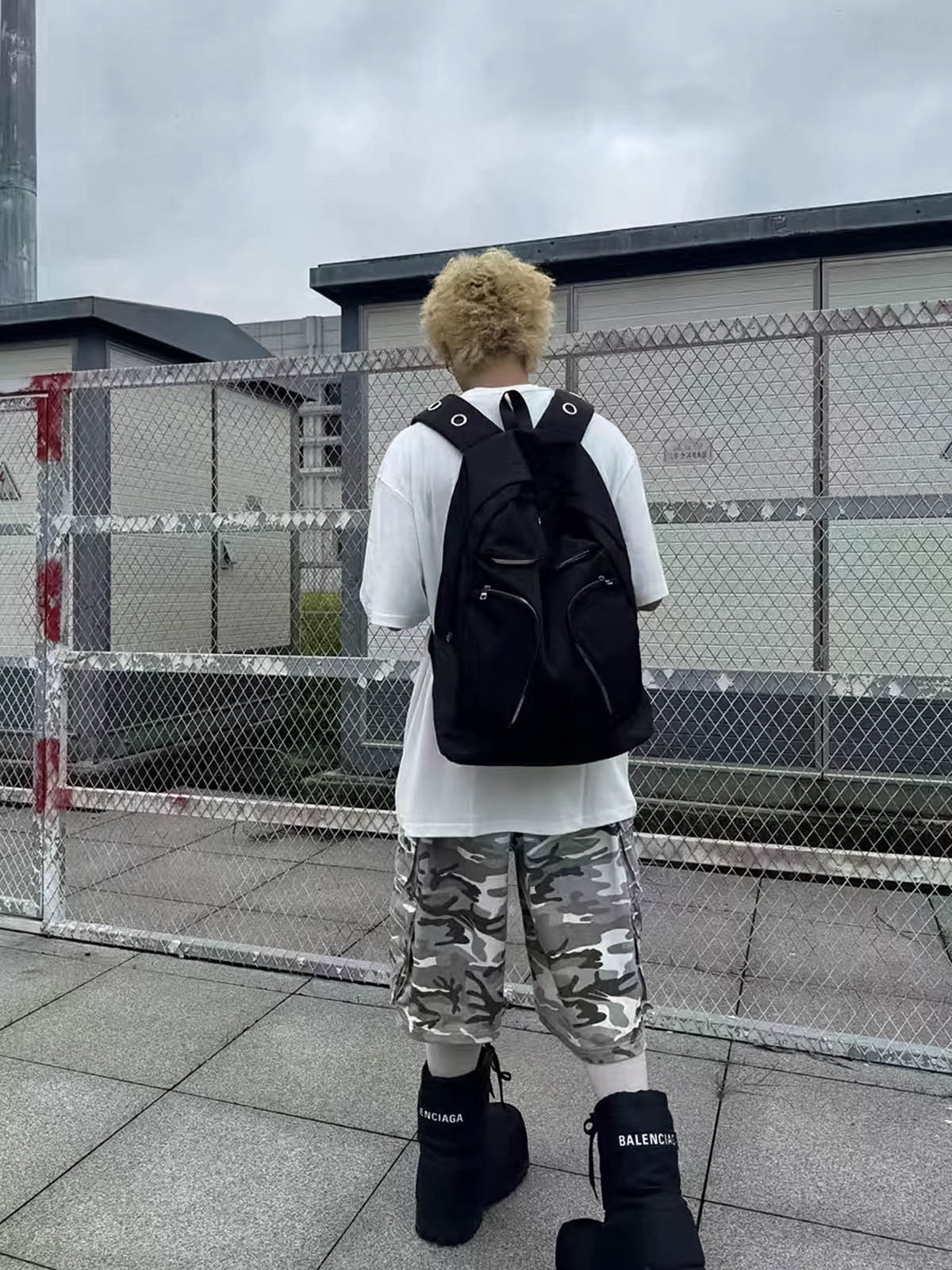 Metal Partition Multi-Pocket Nylon Backpack - Image 3