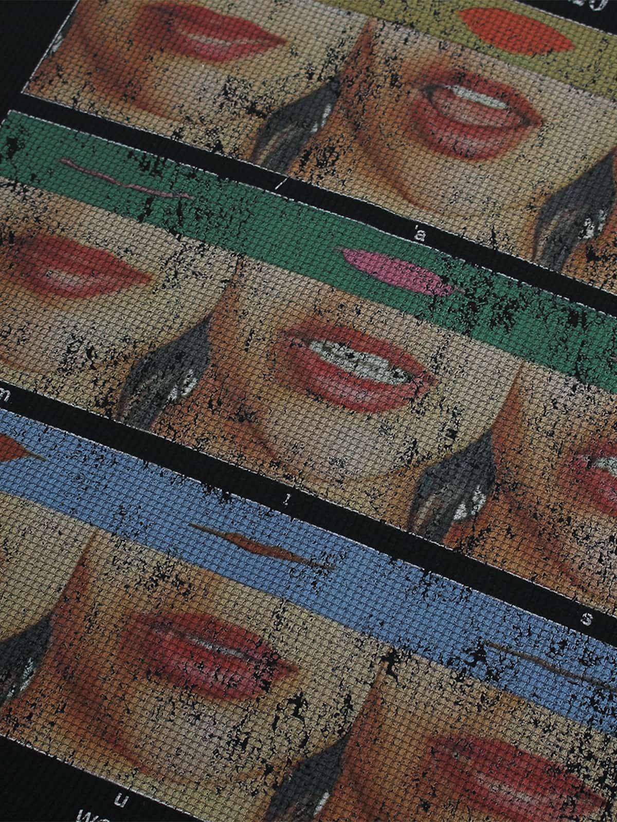 Pop Art Lip Print Graphic T-Shirt - Image 13