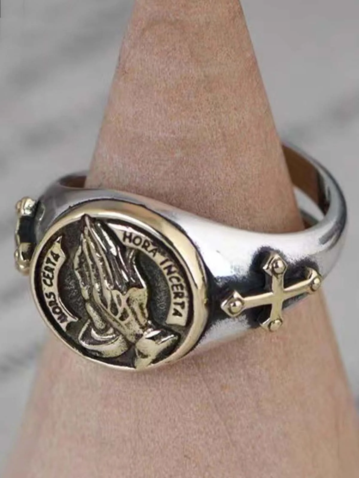 Praying Hands Signet Ring - Image 4
