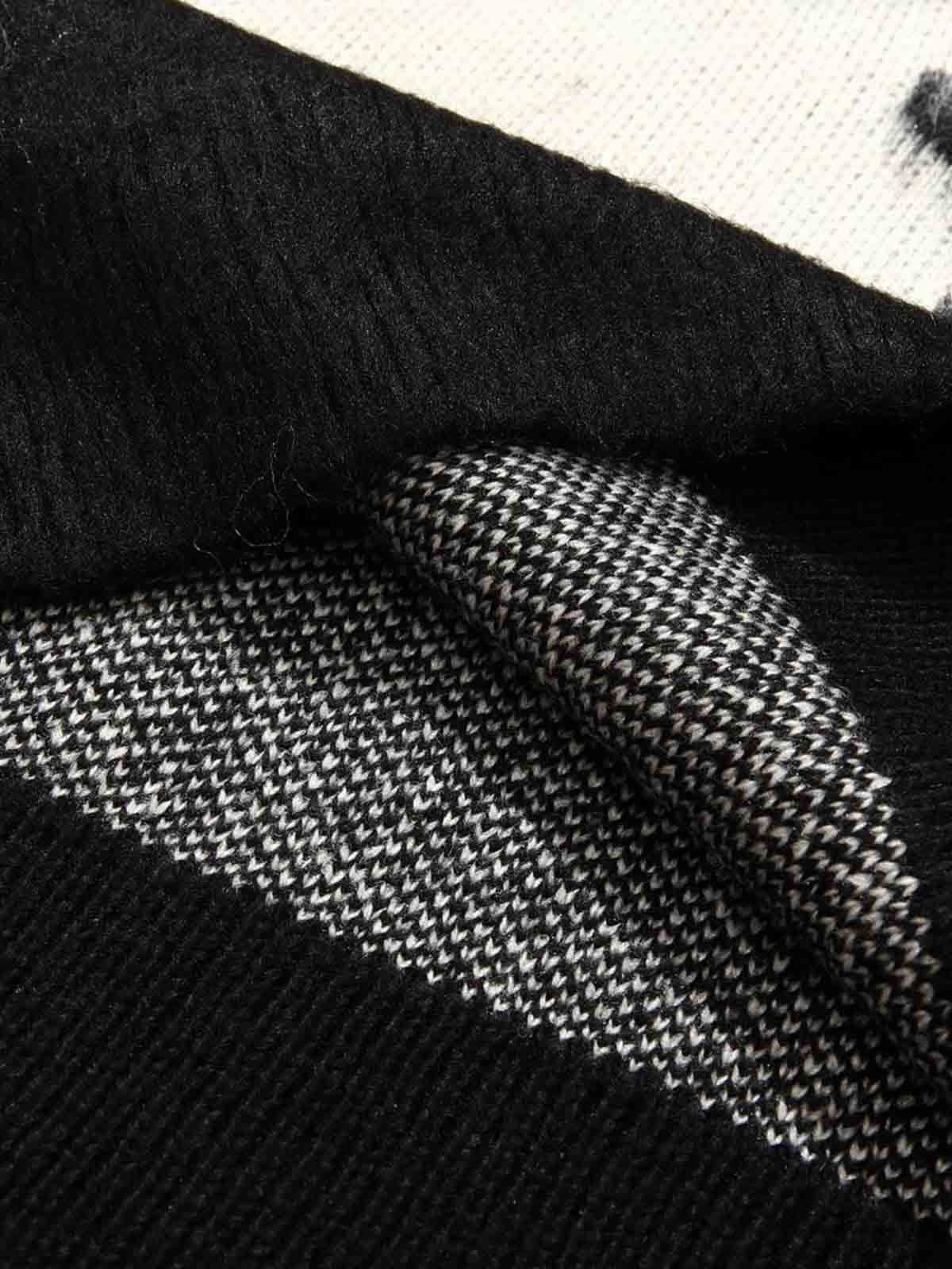Retro Brushed Abstract Zebra-Style Pattern Sweater - Image 5
