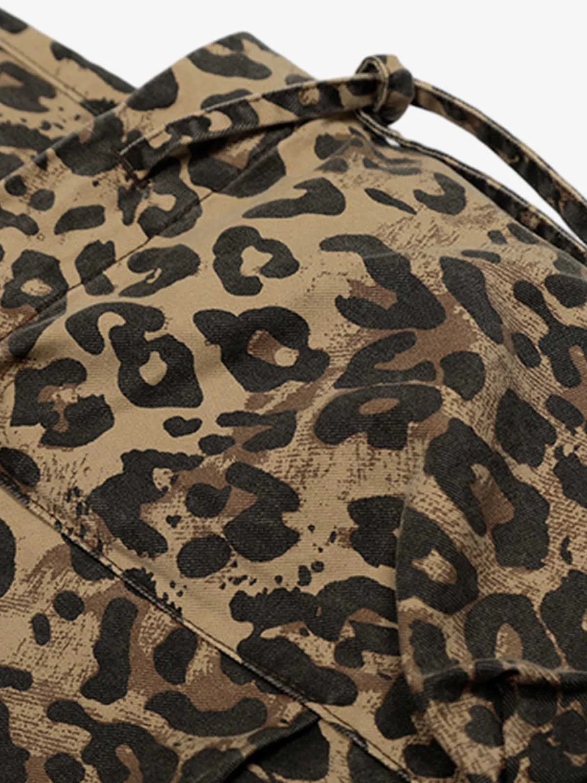 Retro Cheetah Print Pocket Drawstring Cropped Jorts - Image 5