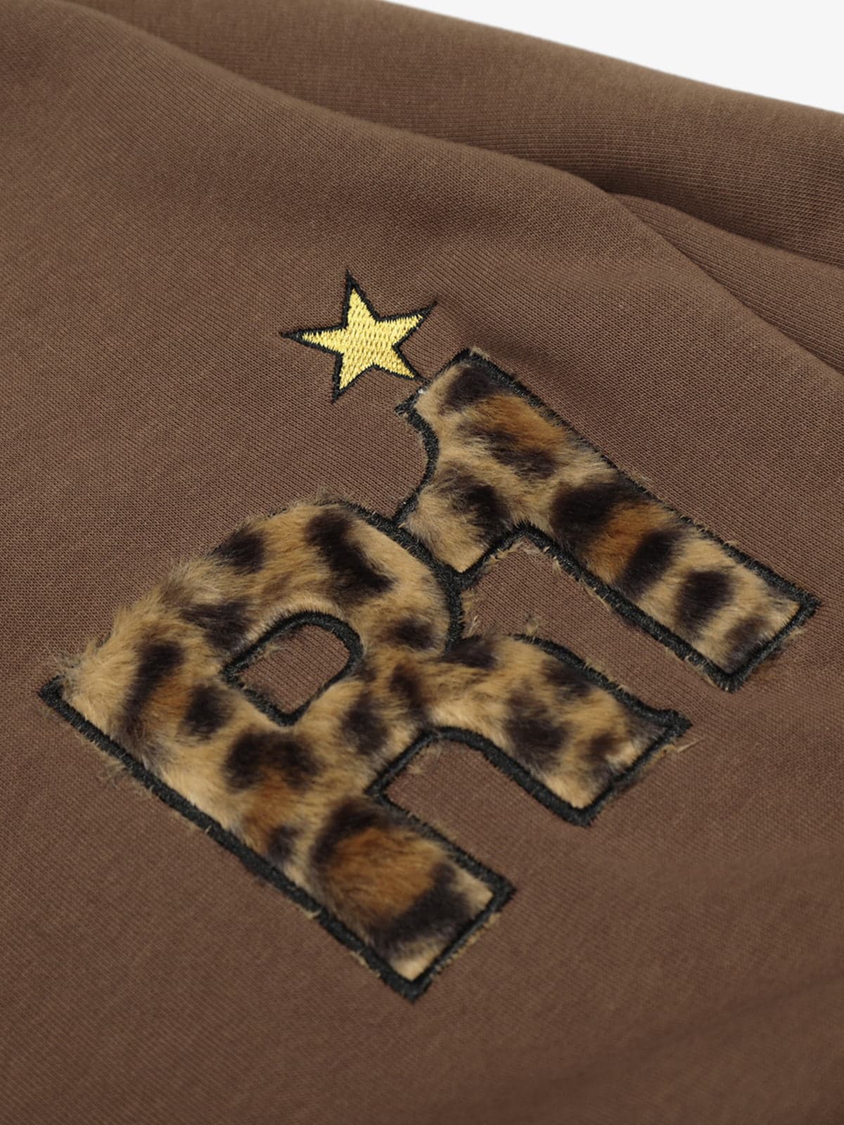 Retro Double-Waist Leopard Patch Barrel Pants - Image 13