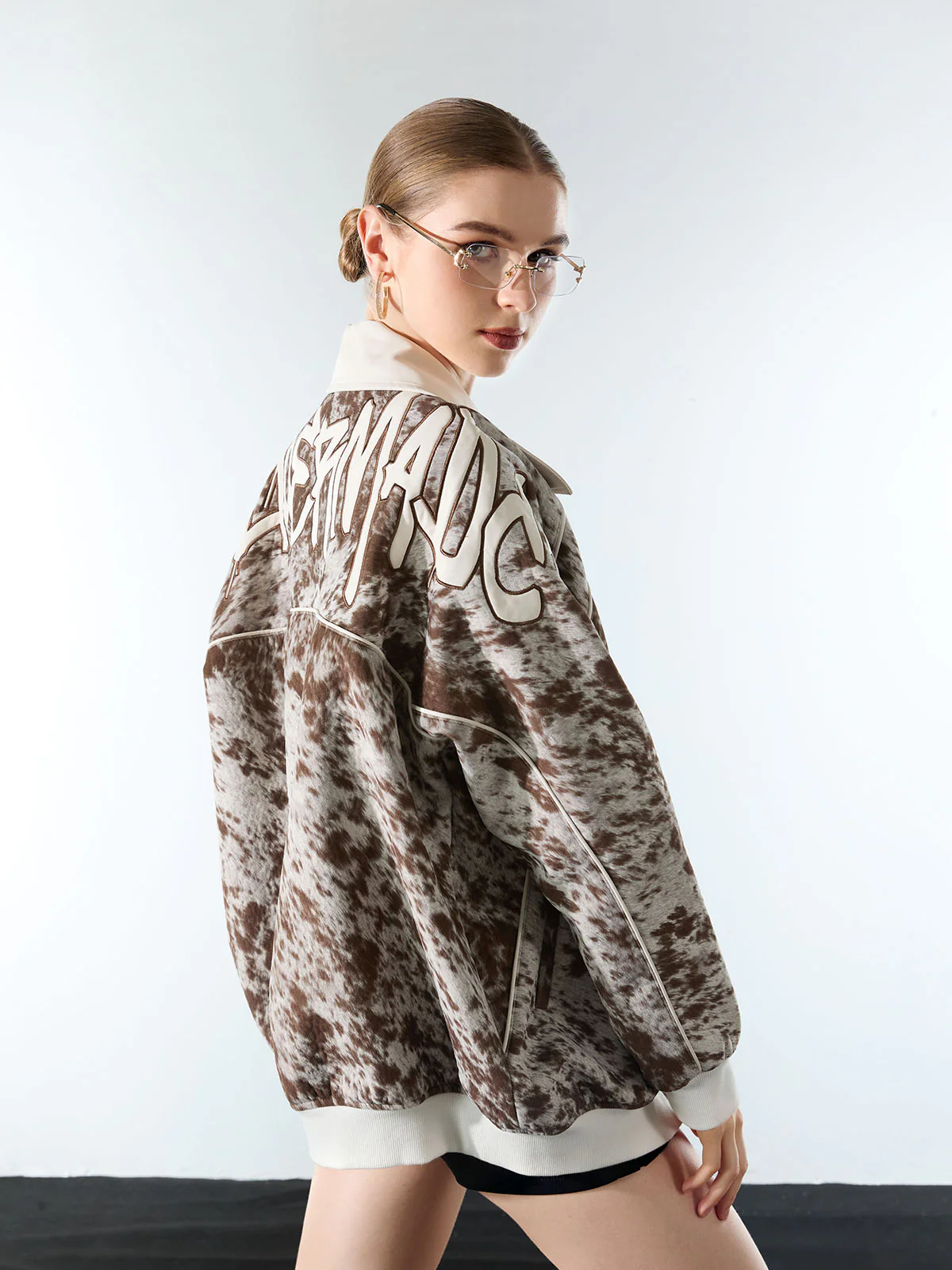 Retro Statement Snow Leopard Fleece Jacket - Image 4
