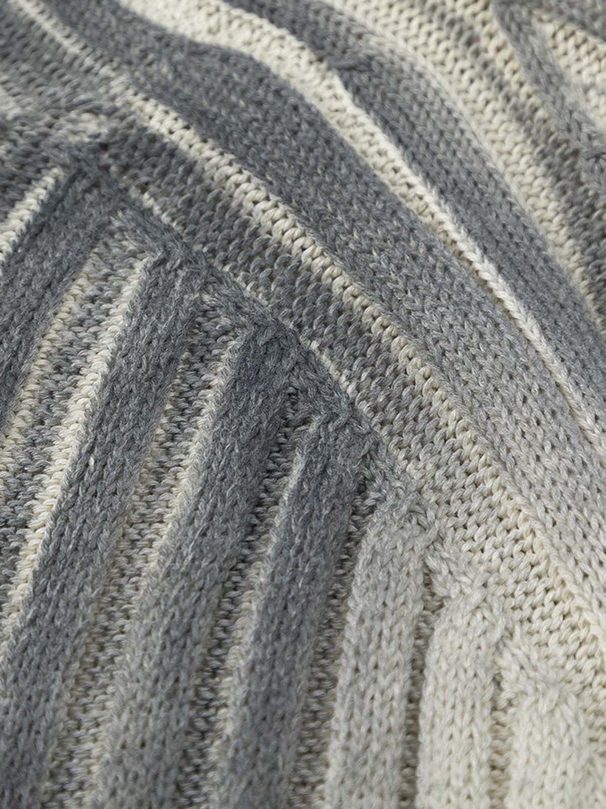 Retro Striped Spray Color Sweater - Image 4