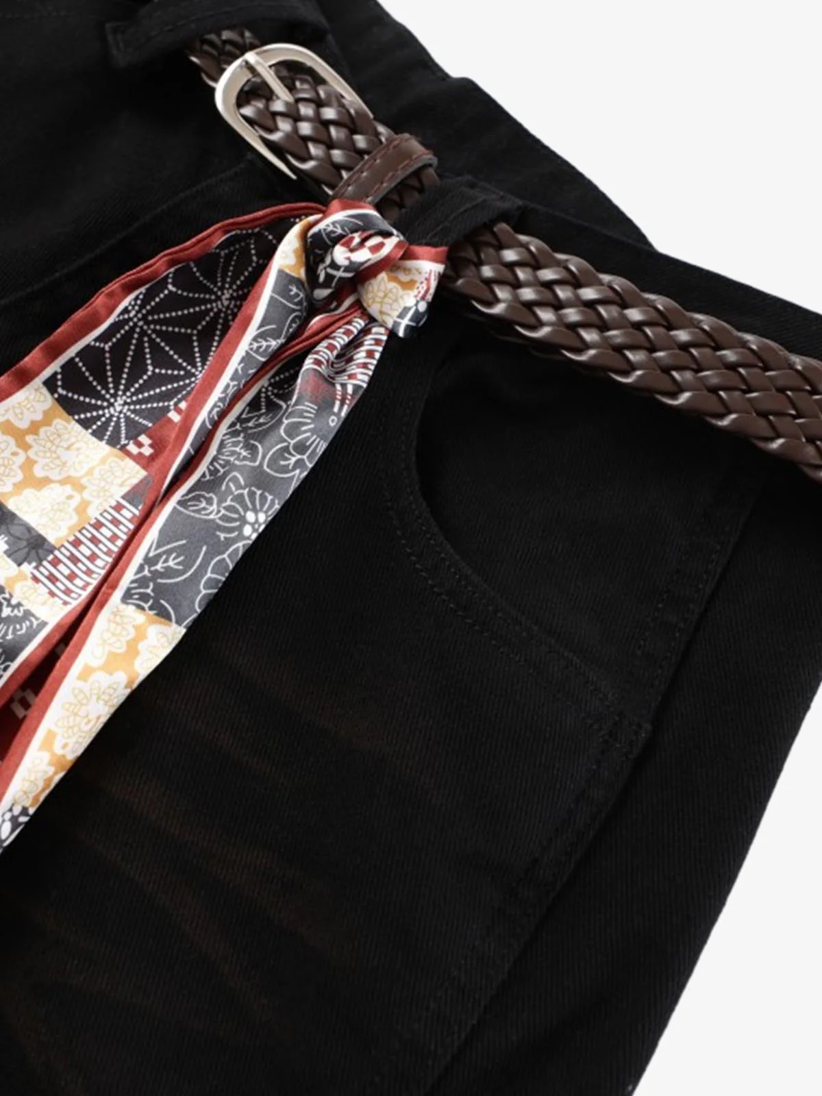 Scarf Belt Detail Balloon Wide Leg Jeans - Image 11
