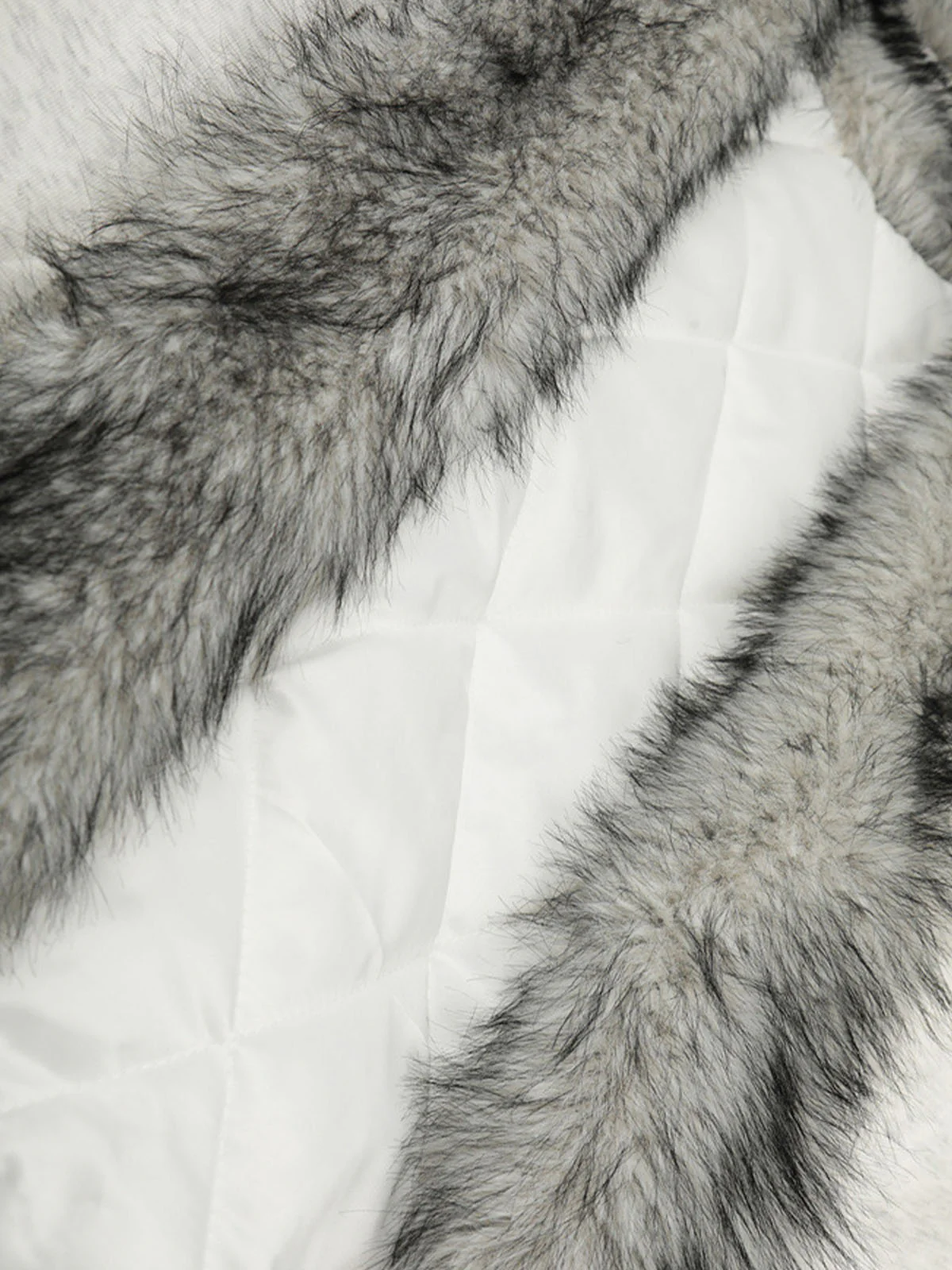 Street Faux Fur Trim Gothic Letter Print Padded Jacket - Image 9