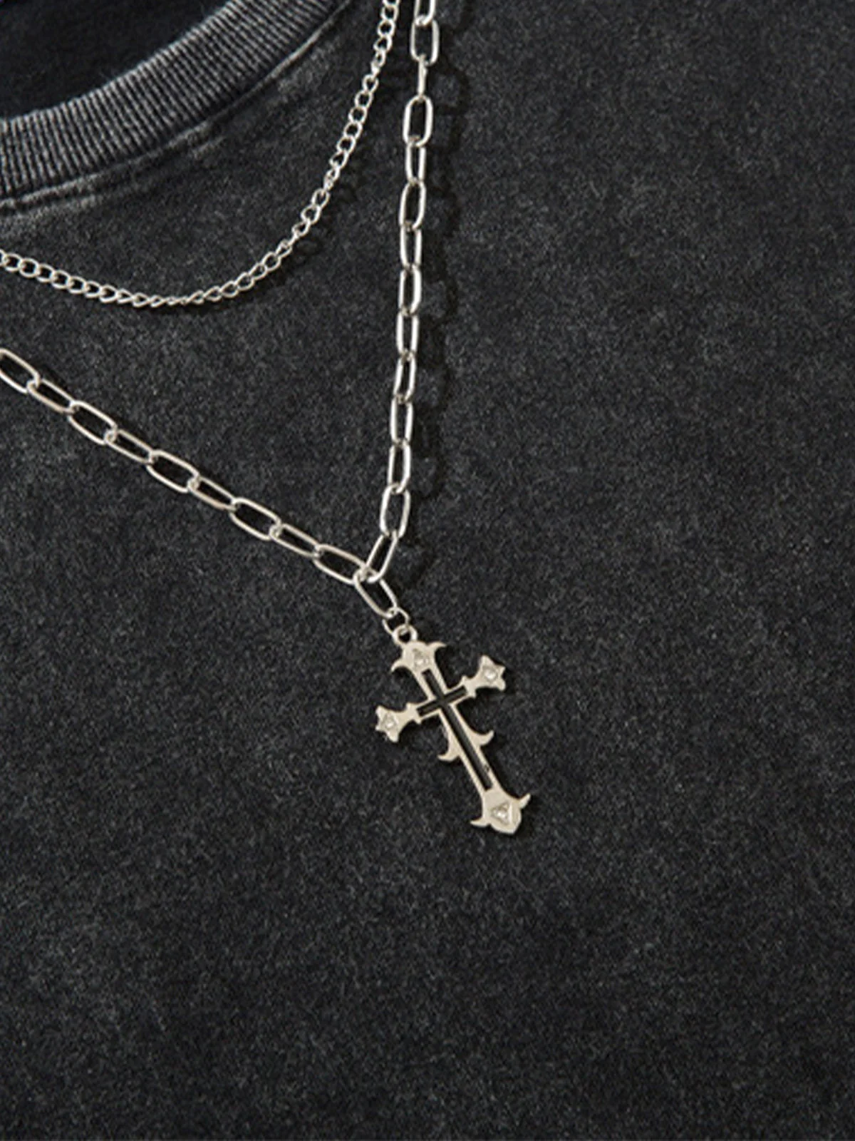 Street Ripped Vest with Detachable Necklace - Image 9