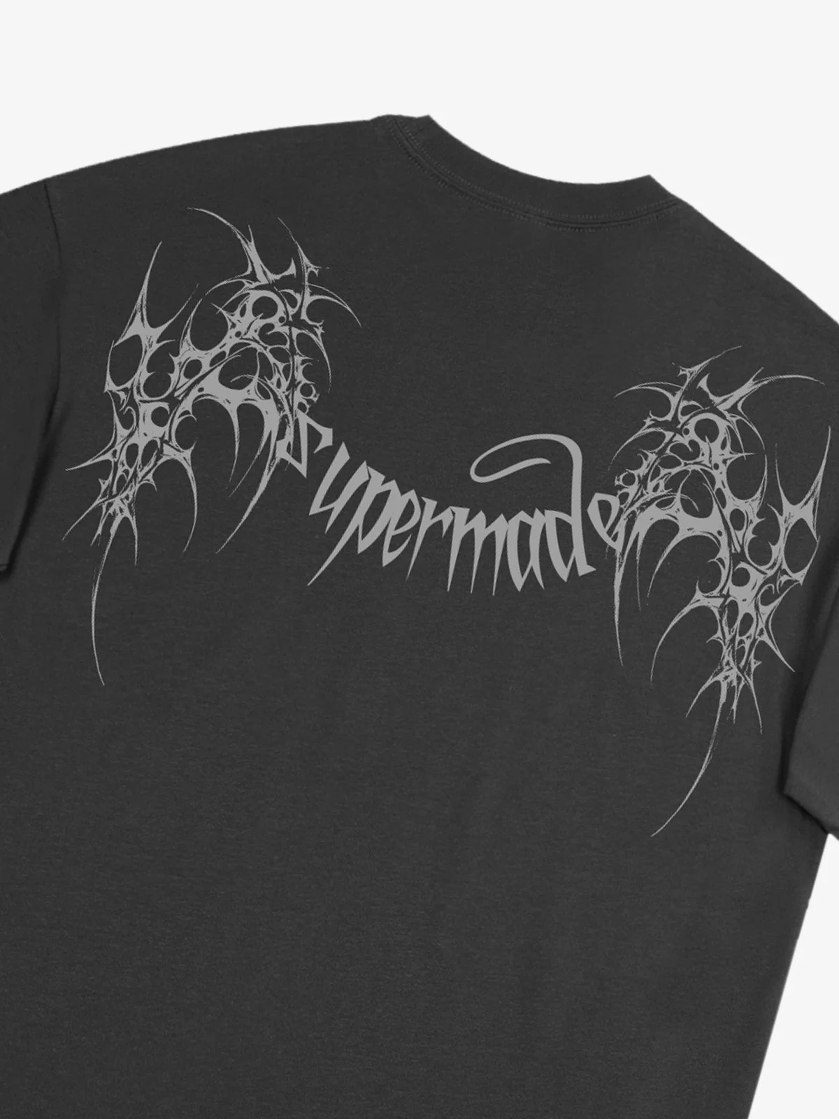SUPM Gothic Sharp Letter Graphic T-Shirt - Image 19