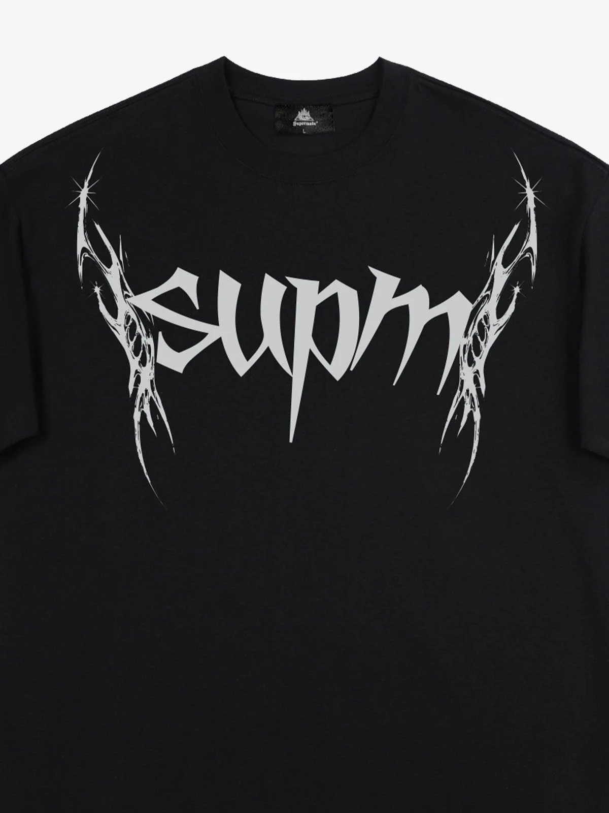 SUPM Gothic Sharp Letter Graphic T-Shirt - Image 9