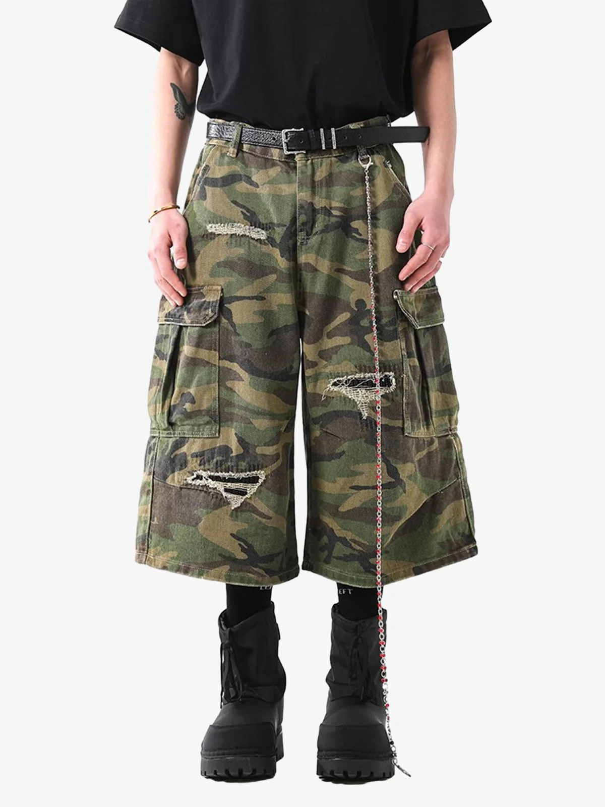 Retro Ripped Camouflage Cropped Jorts - 2387 - Image 7
