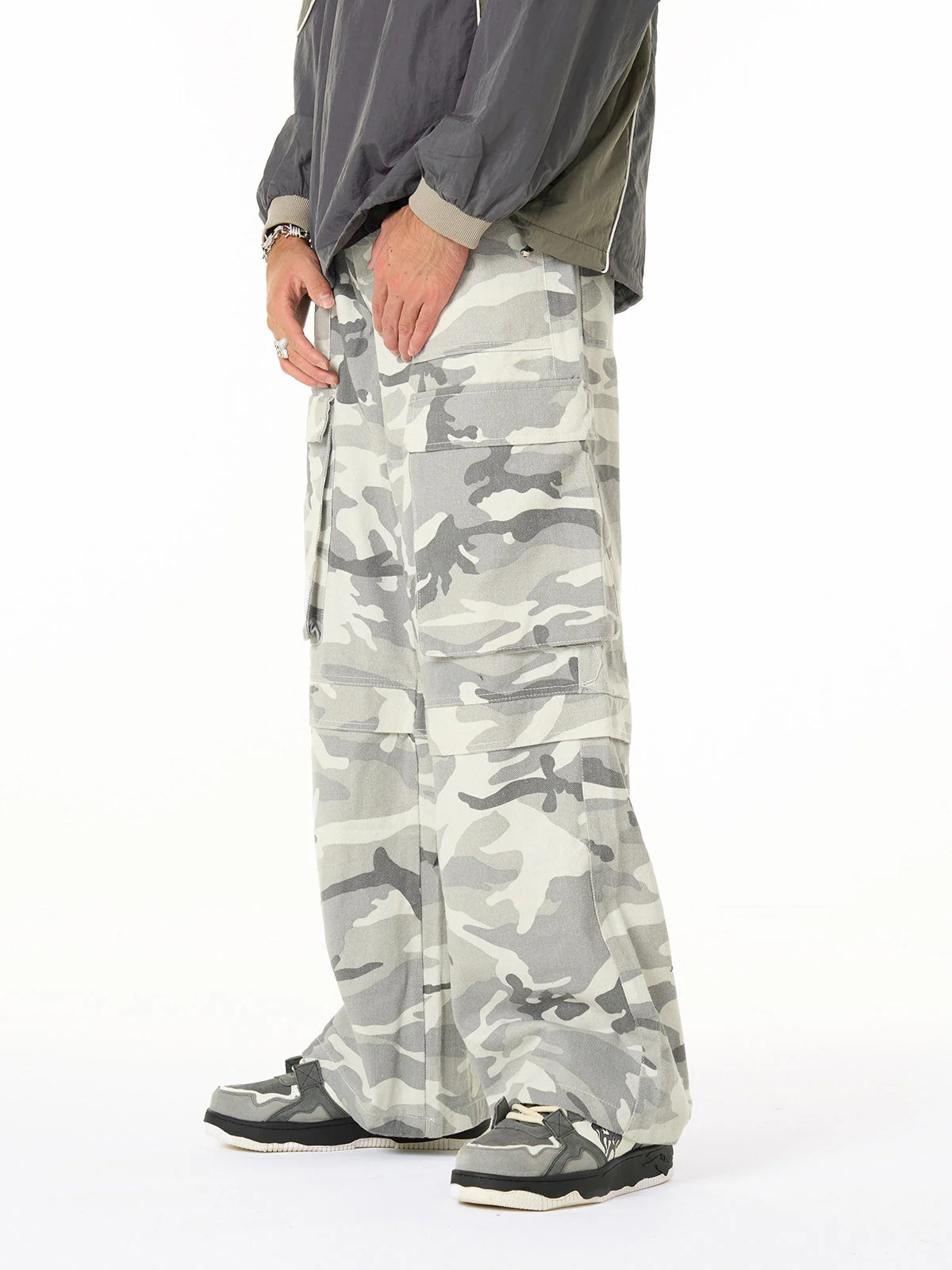 Camouflage Multi Pocket Cargo Pants - 2289 - Image 3