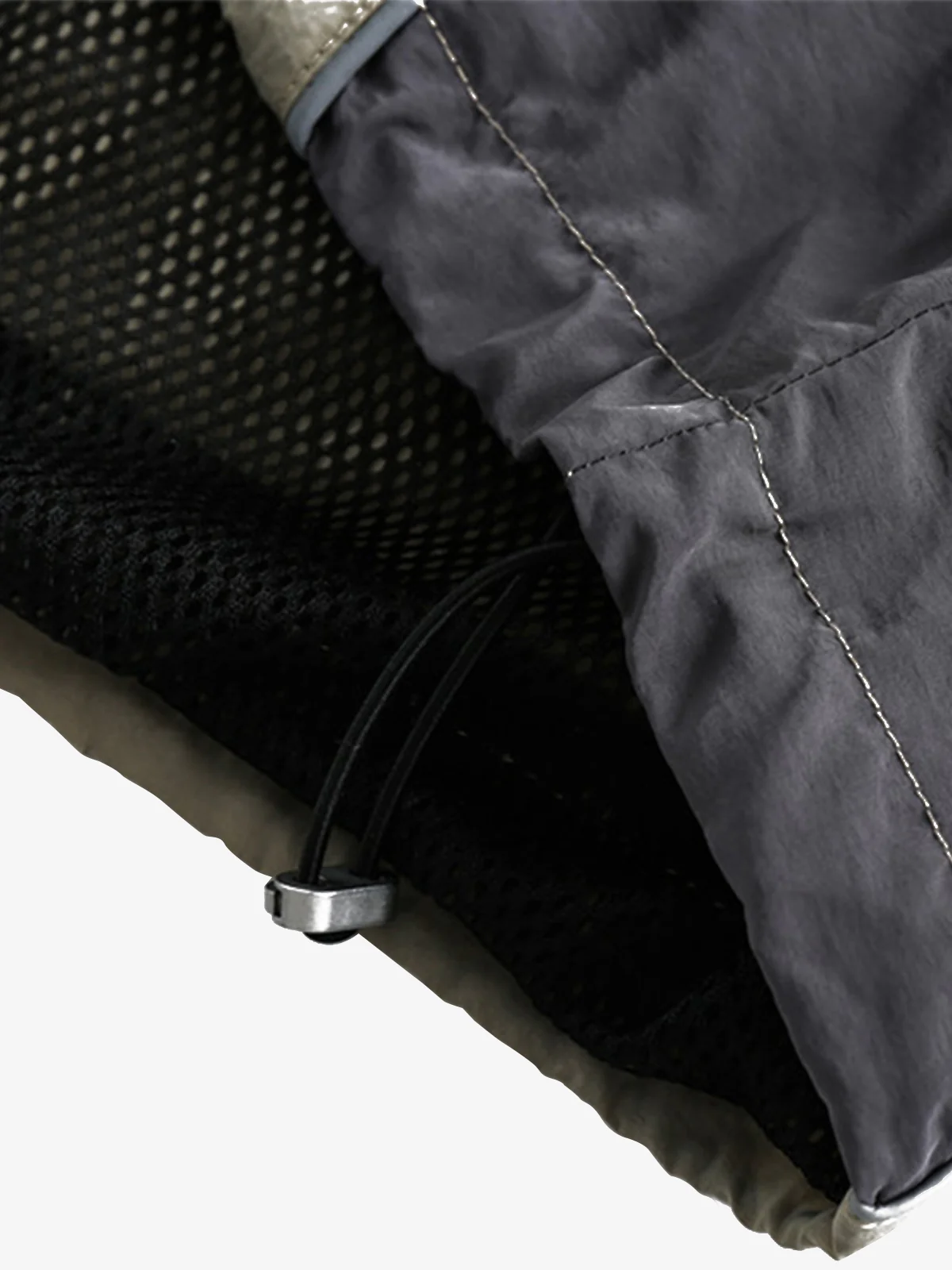 Sporty Outdoor Long-Sleeve T-Shirt - Image 14