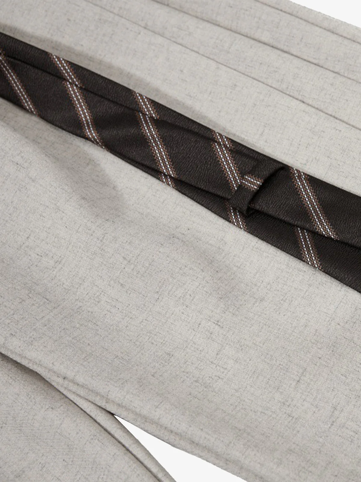 Tie Detail Relaxed Fit Draped Suit Pants - Image 10