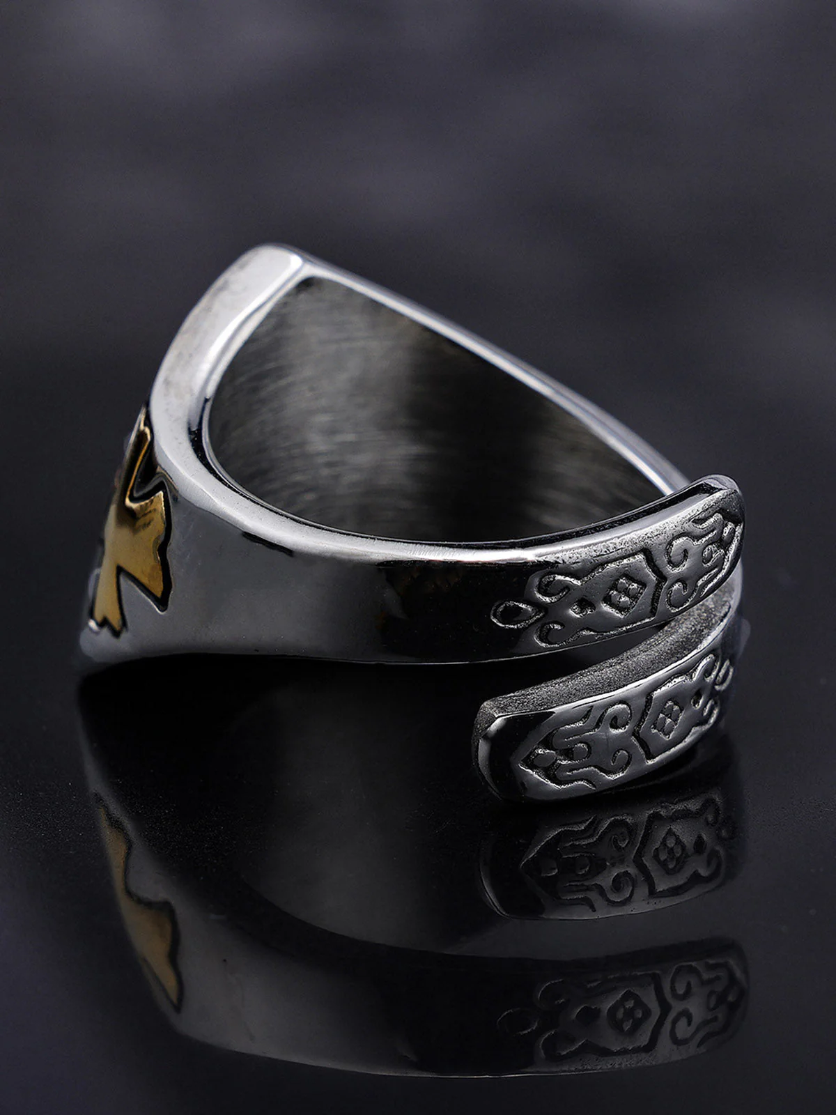 Triangle Eye Steel Ring - Image 3