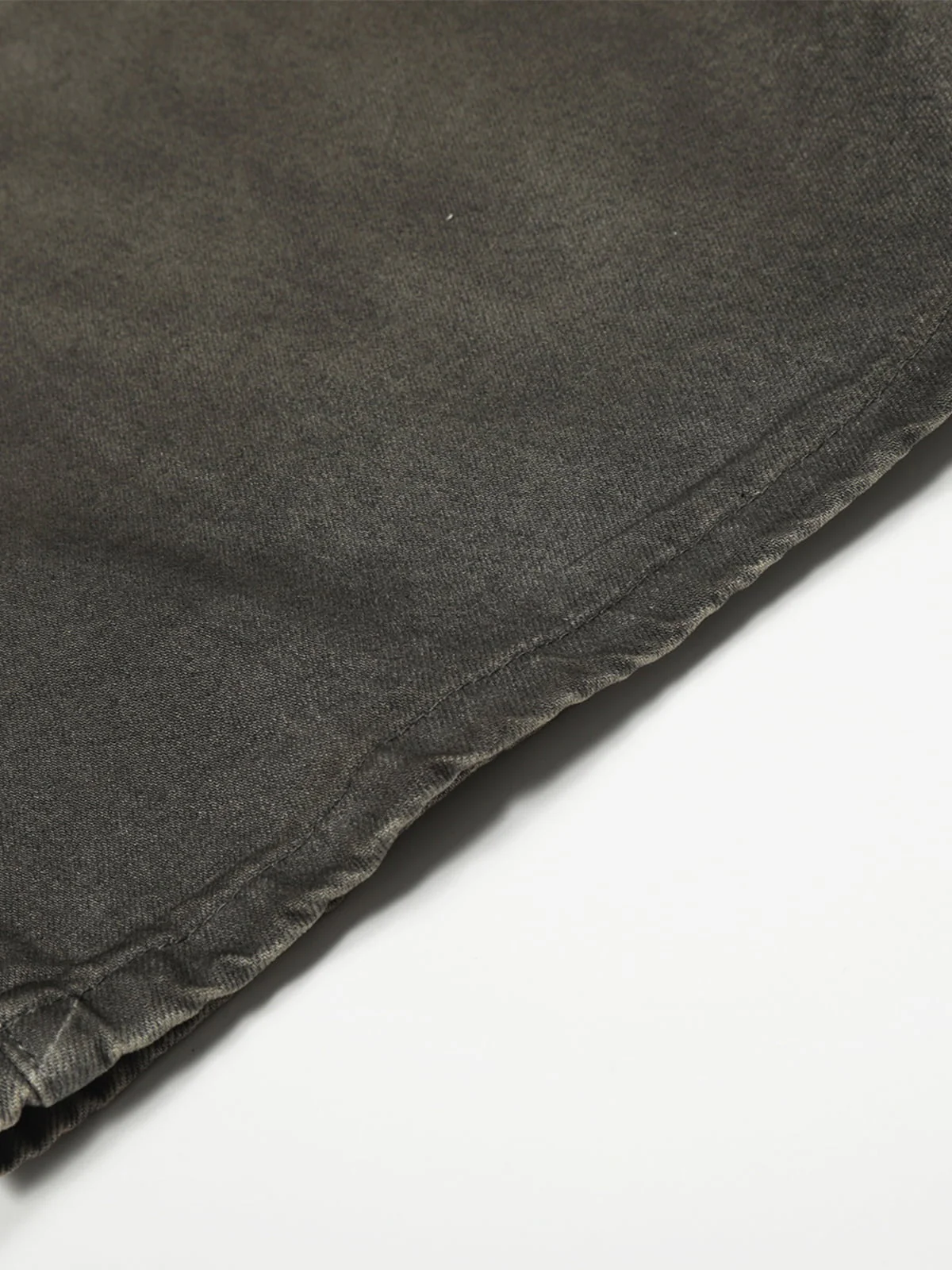 Vintage Faded Wide Barrel Jeans - Image 4