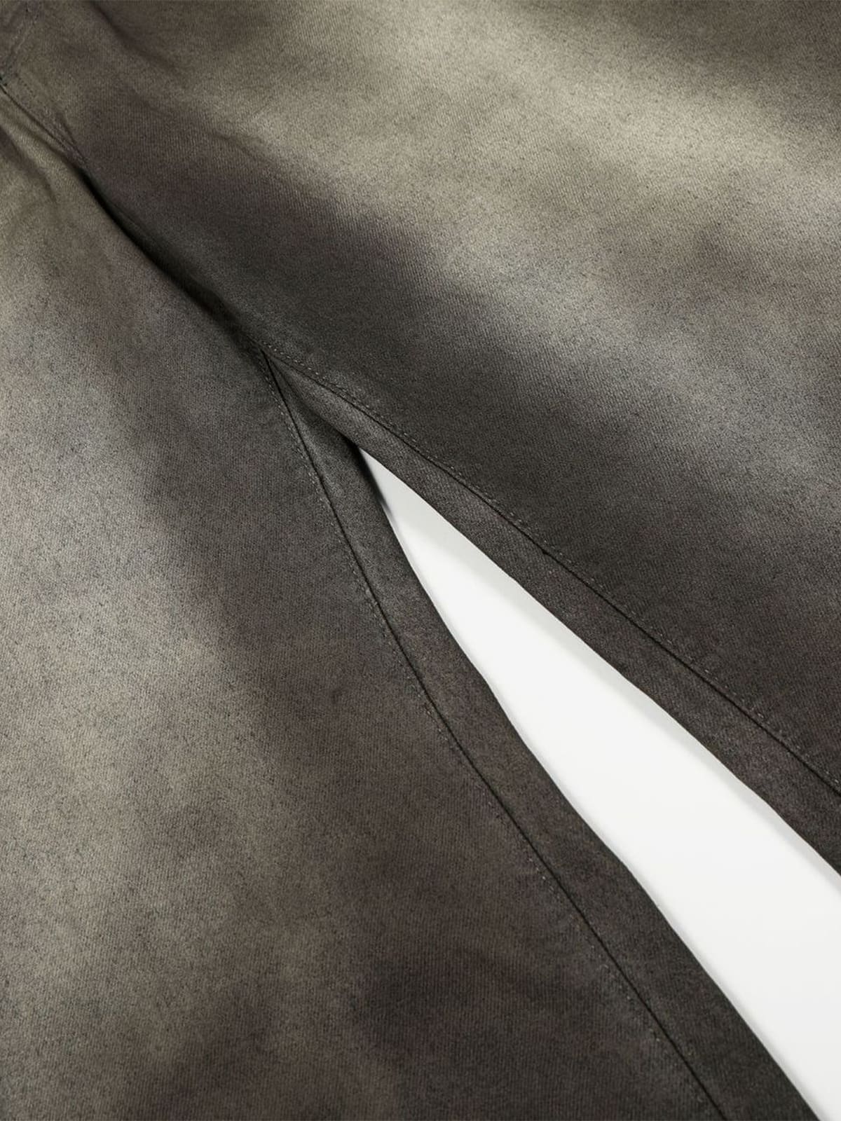 Vintage Faded Wide Barrel Jeans - Image 5