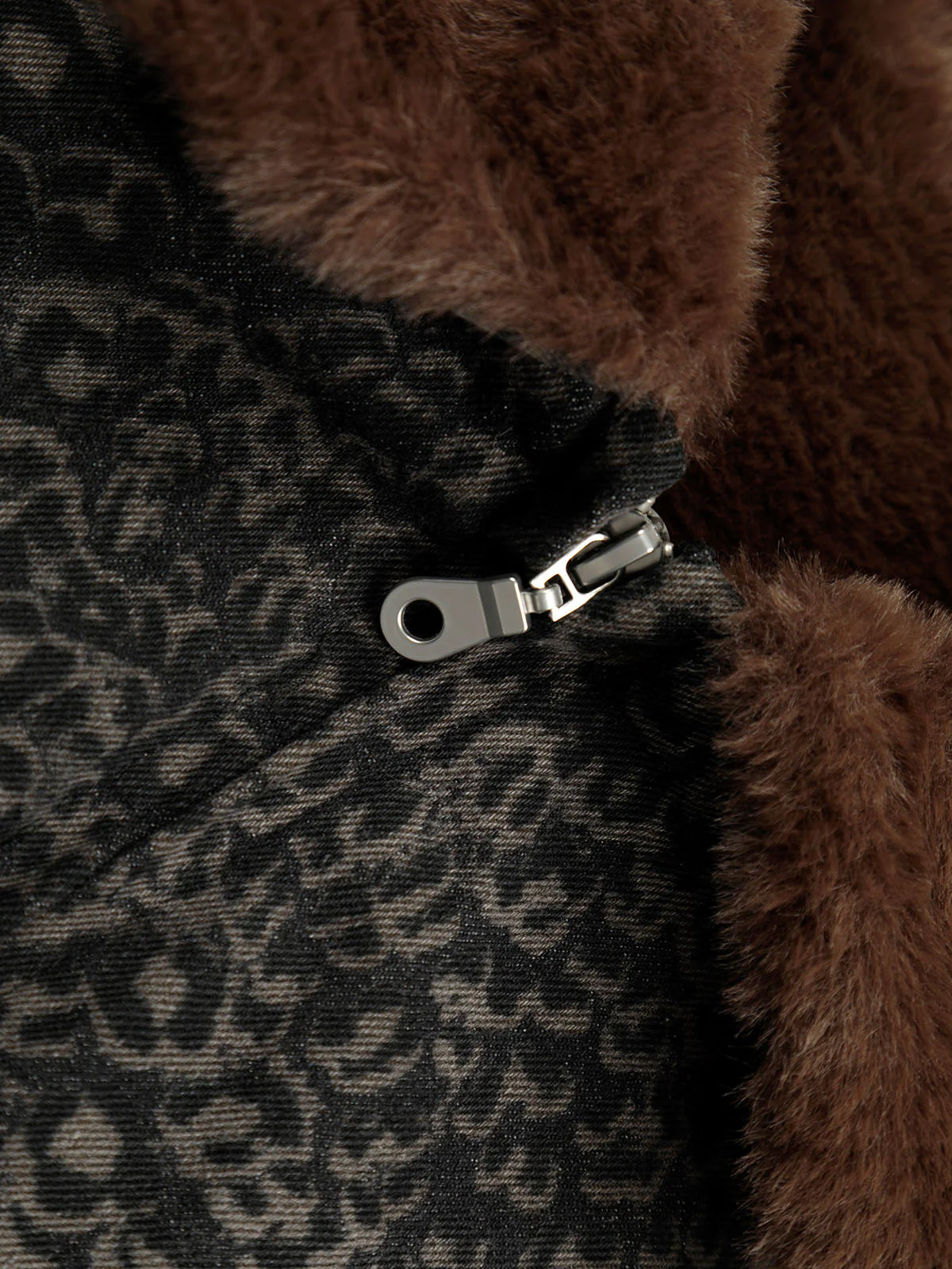 Vintage Leopard Print Faux Fur Collar Fleece Zip Up Vest - Image 3