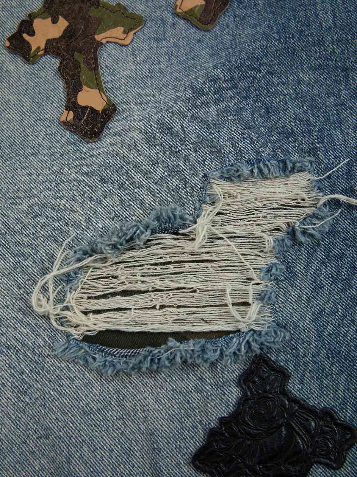 Vintage Wash Camo Cross Applique Distressed Straight Jeans - Image 12