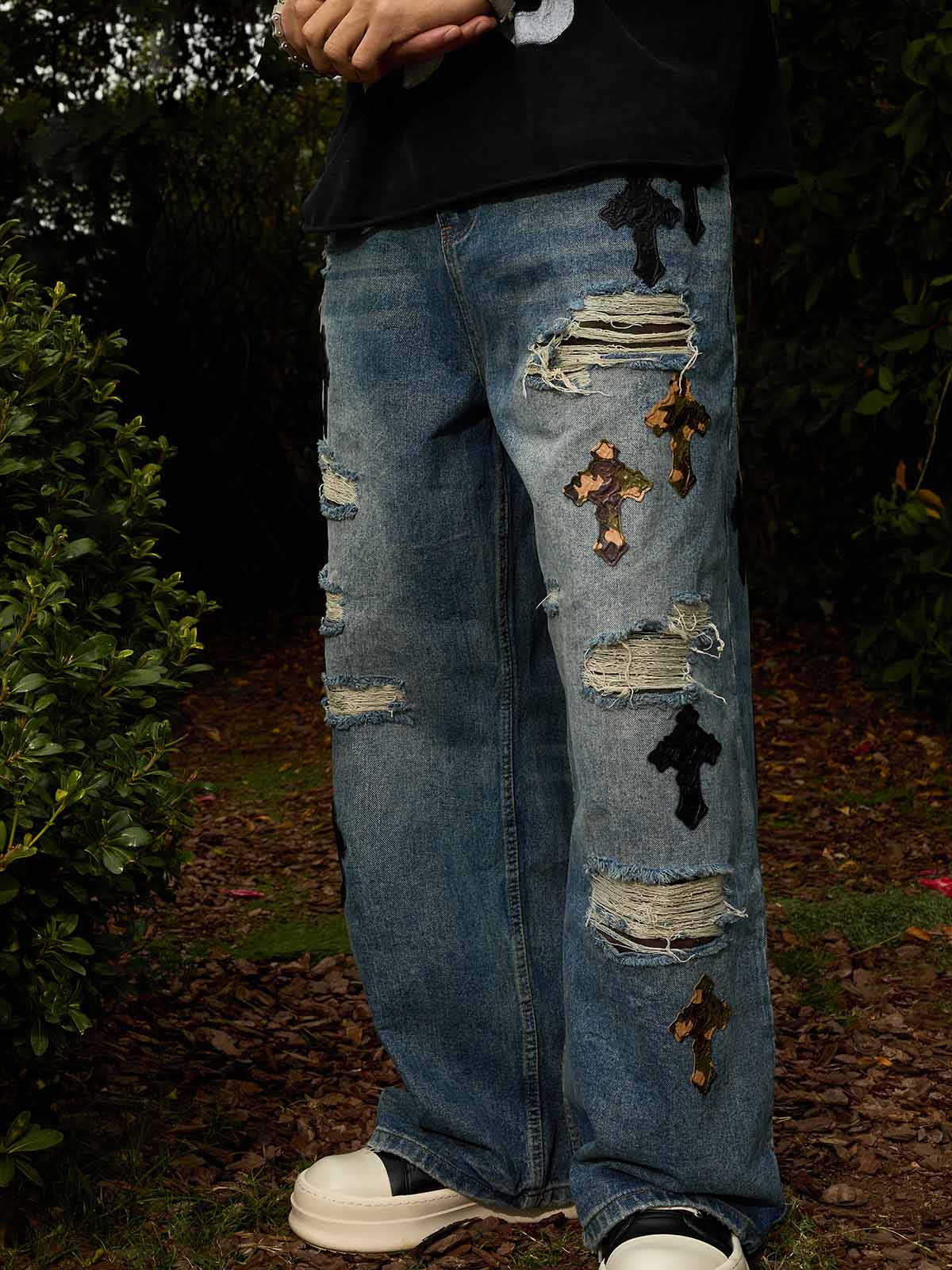 Vintage Wash Camo Cross Applique Distressed Straight Jeans - Image 3