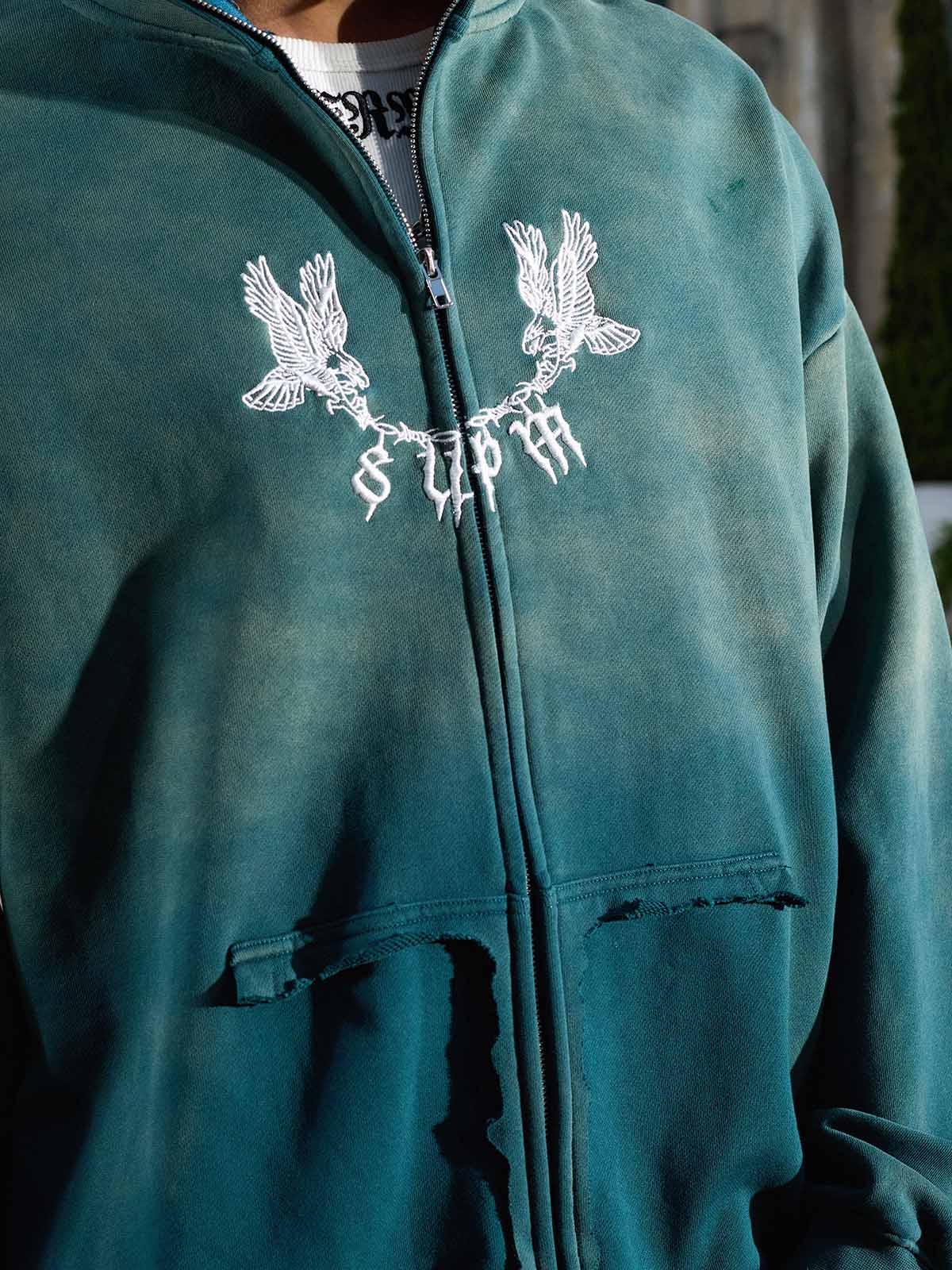 Vintage Washed Gradient Eagle Embroidery Distressed Stand Collar Sweatshirt - Image 5