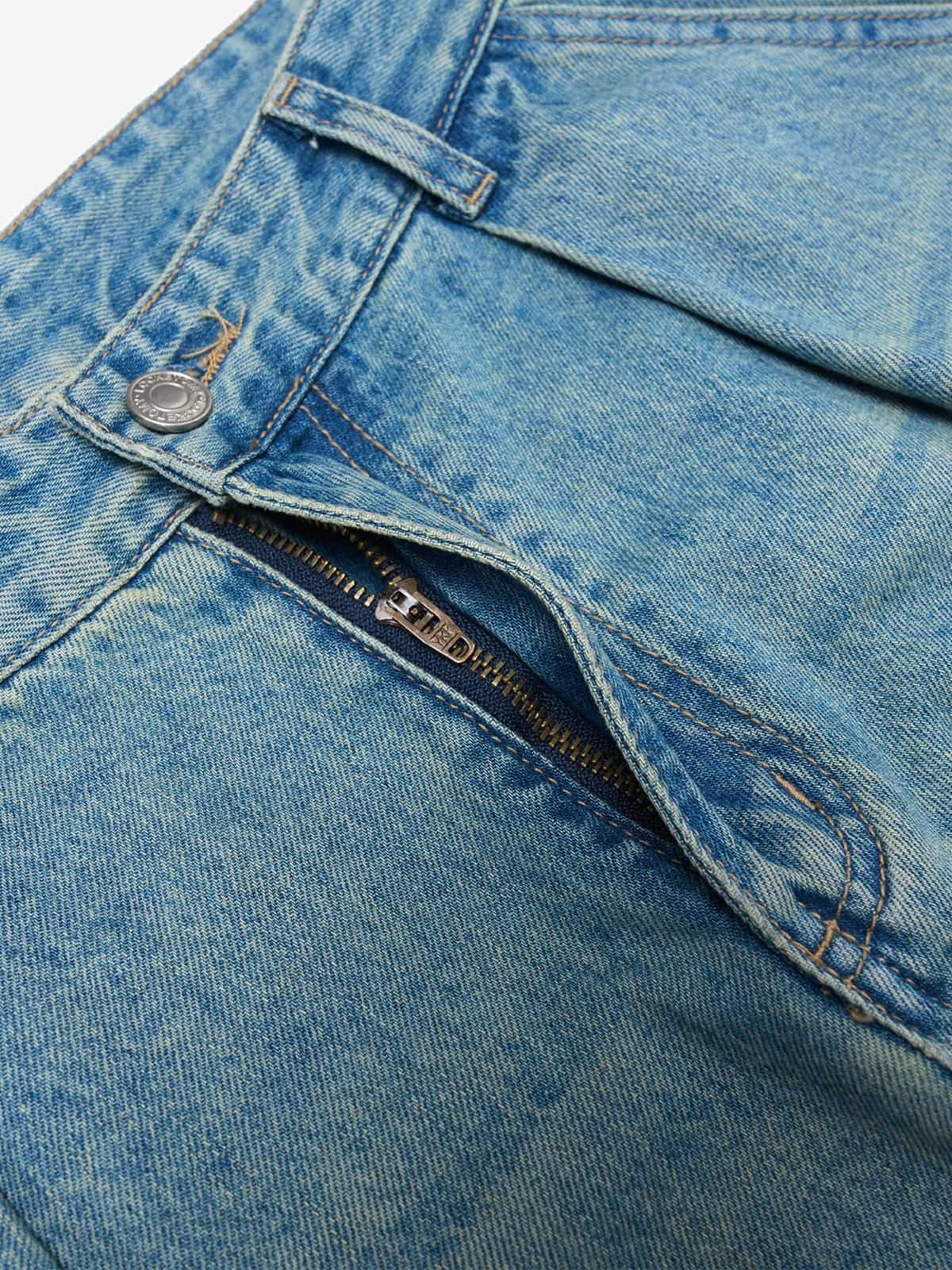 Vintage Light-Wash Pleated Barrel Jeans - Image 7